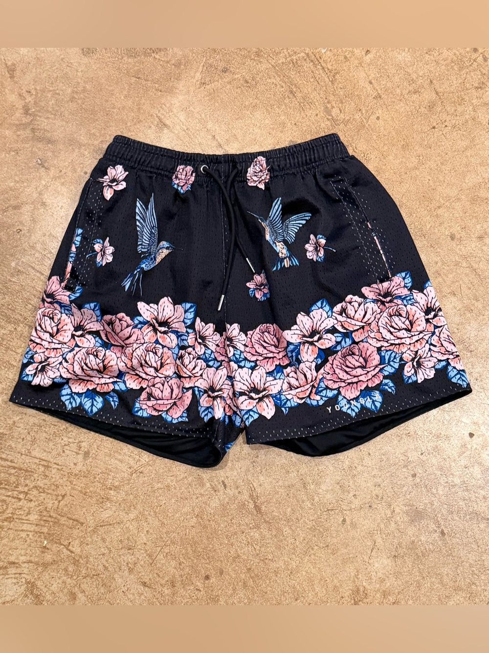 YoungLA Block Party Athletic Shorts Mens Medium Black Floral Hummingbird Pockets